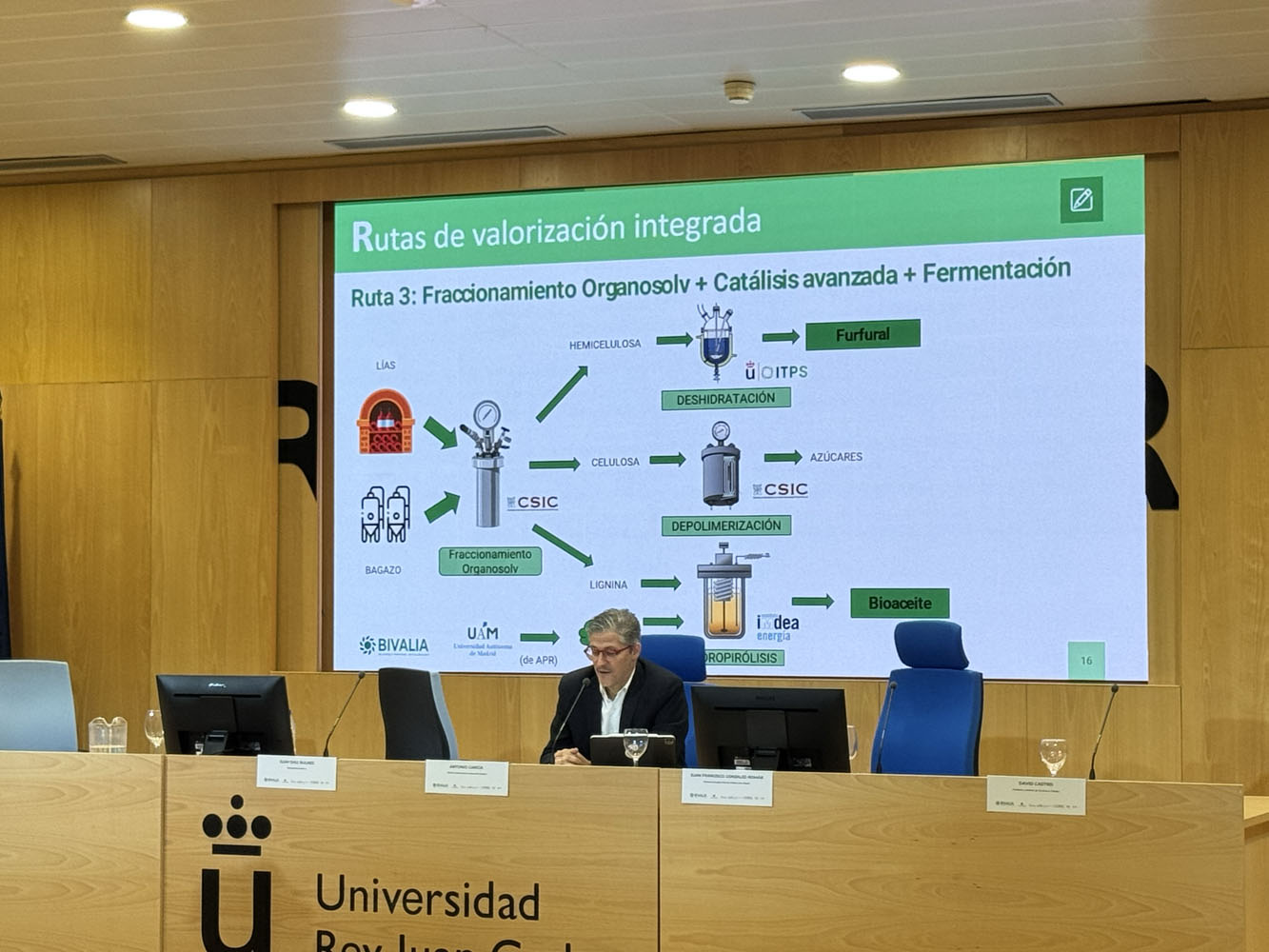 BIVALIA-WS1-251125-20 Foto del WS1. Problemática de la gestión y valorización de los residuos de la industria agroalimentaria
